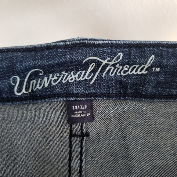 Women's Mid-Rise Jeans - Universal Thread™ - Picture 7 of 8